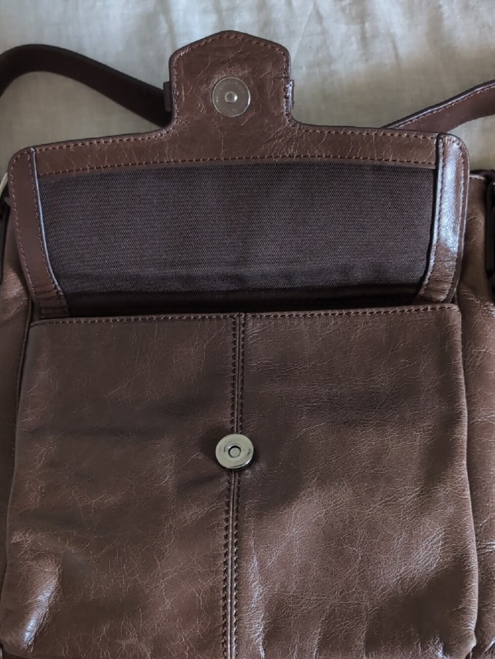 Danier Brown Leather Crossbody Bag - Picture 4 of 7